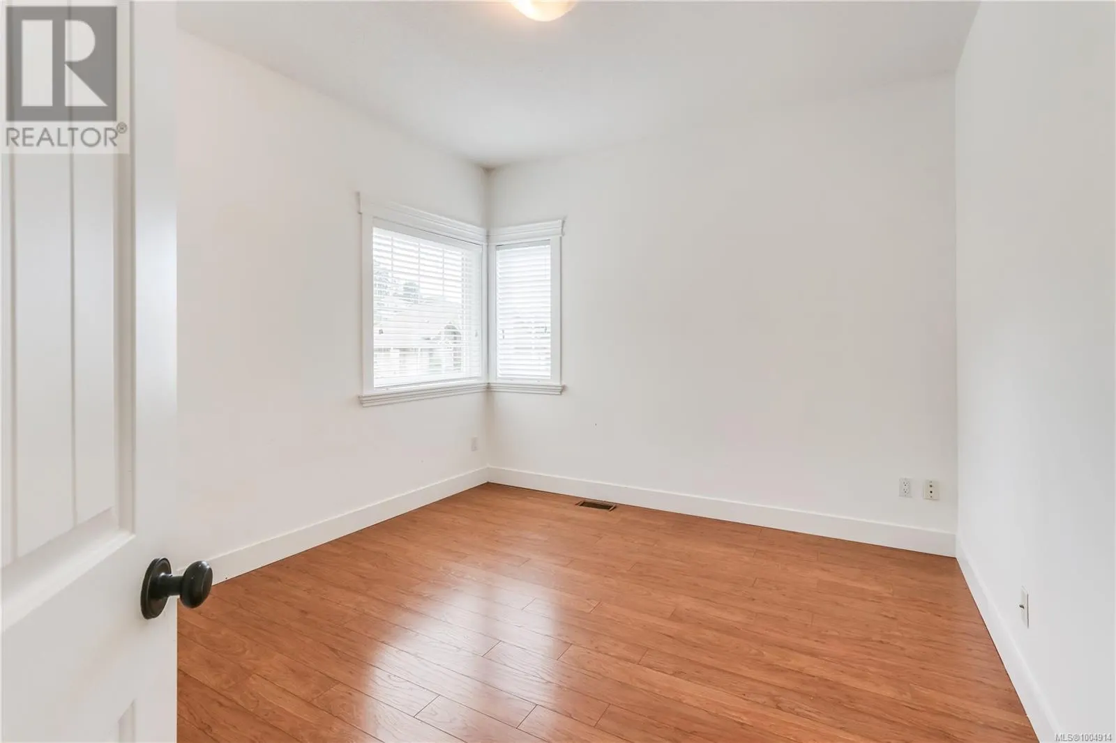 1343 Thalia Pl