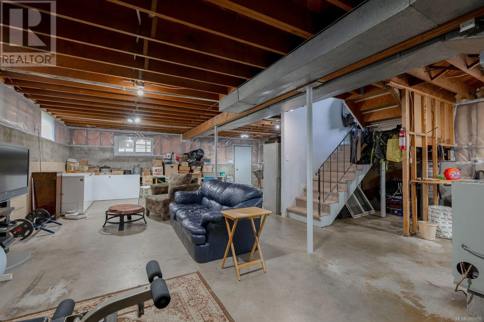 4950 John St