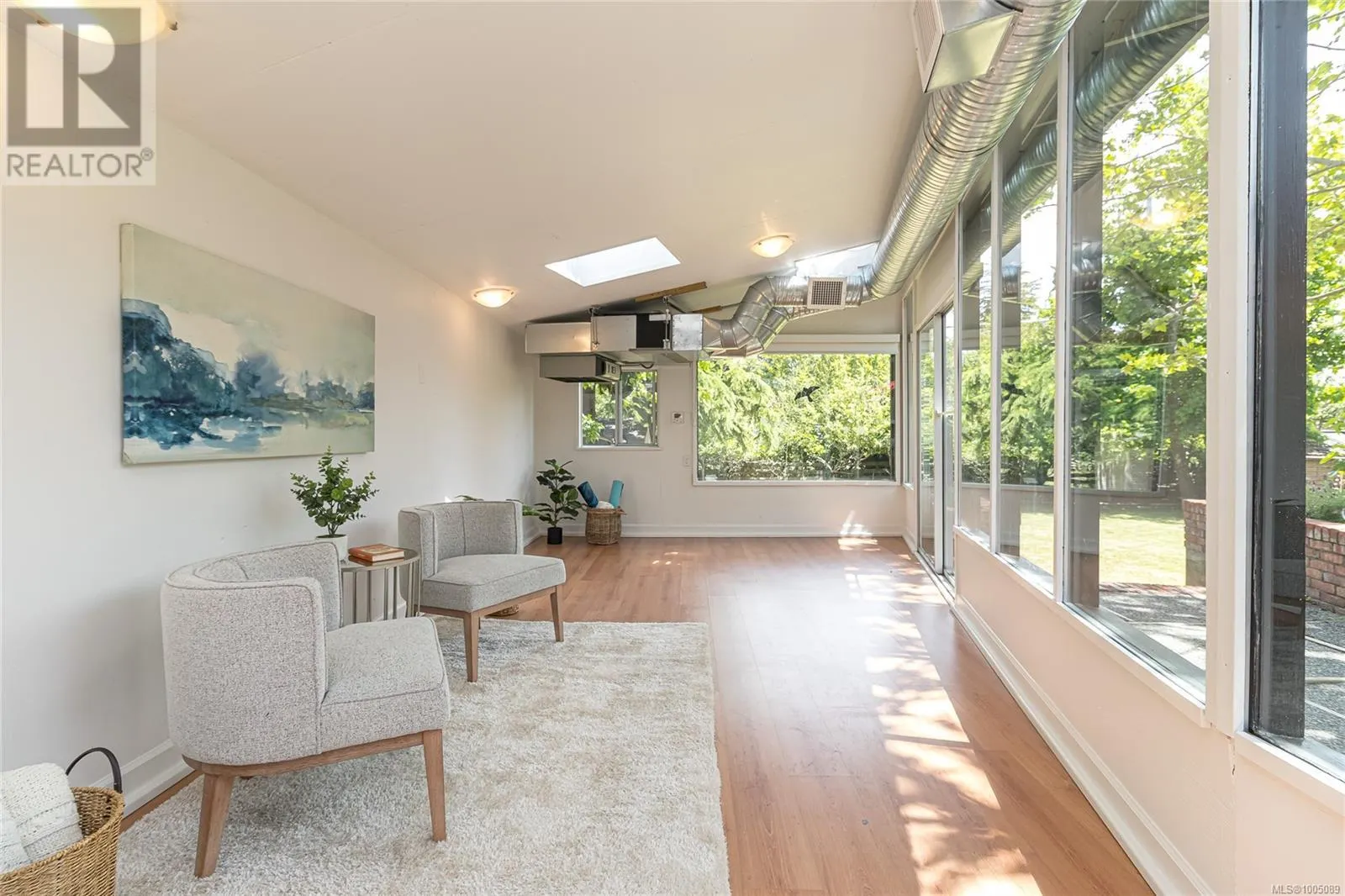 3515 Cardiff Pl