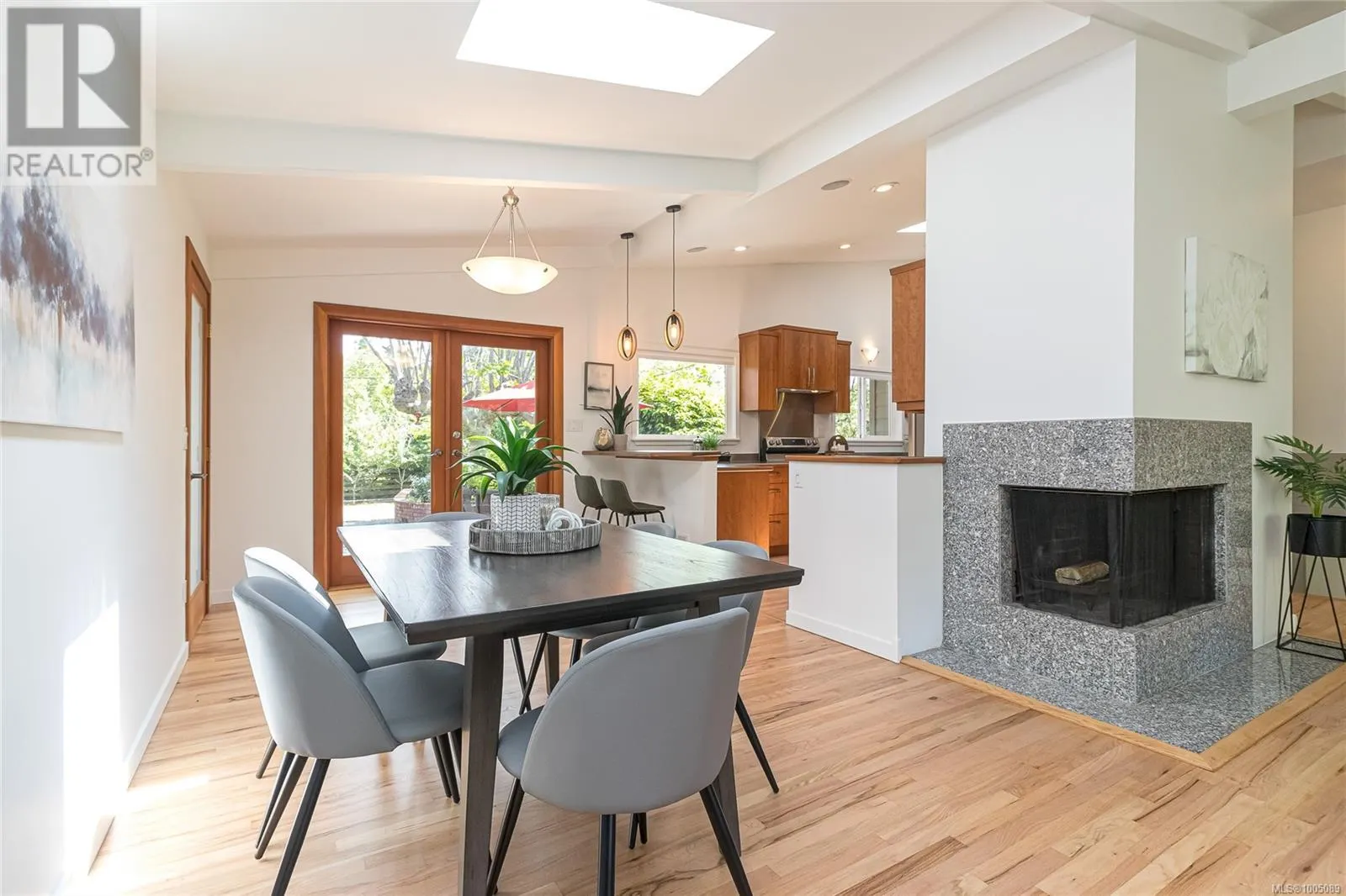 3515 Cardiff Pl