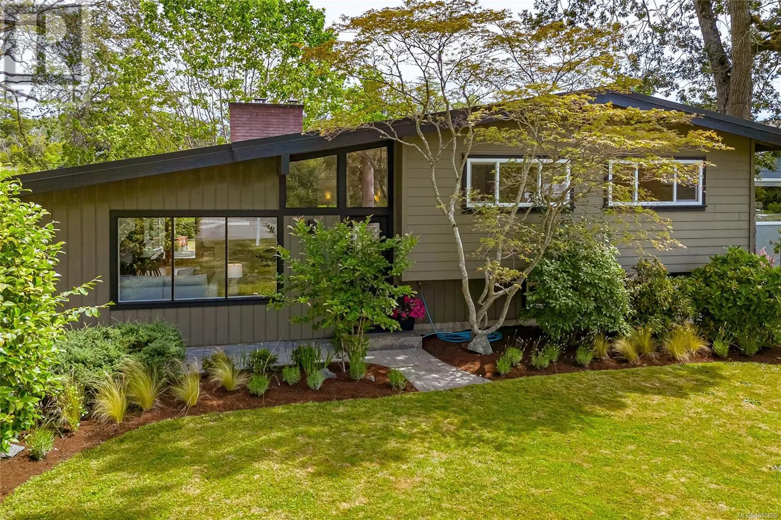 3515 Cardiff Pl