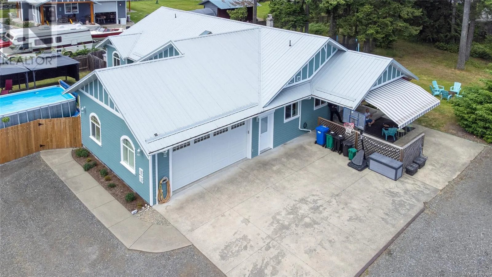 1185 Hutchinson Rd