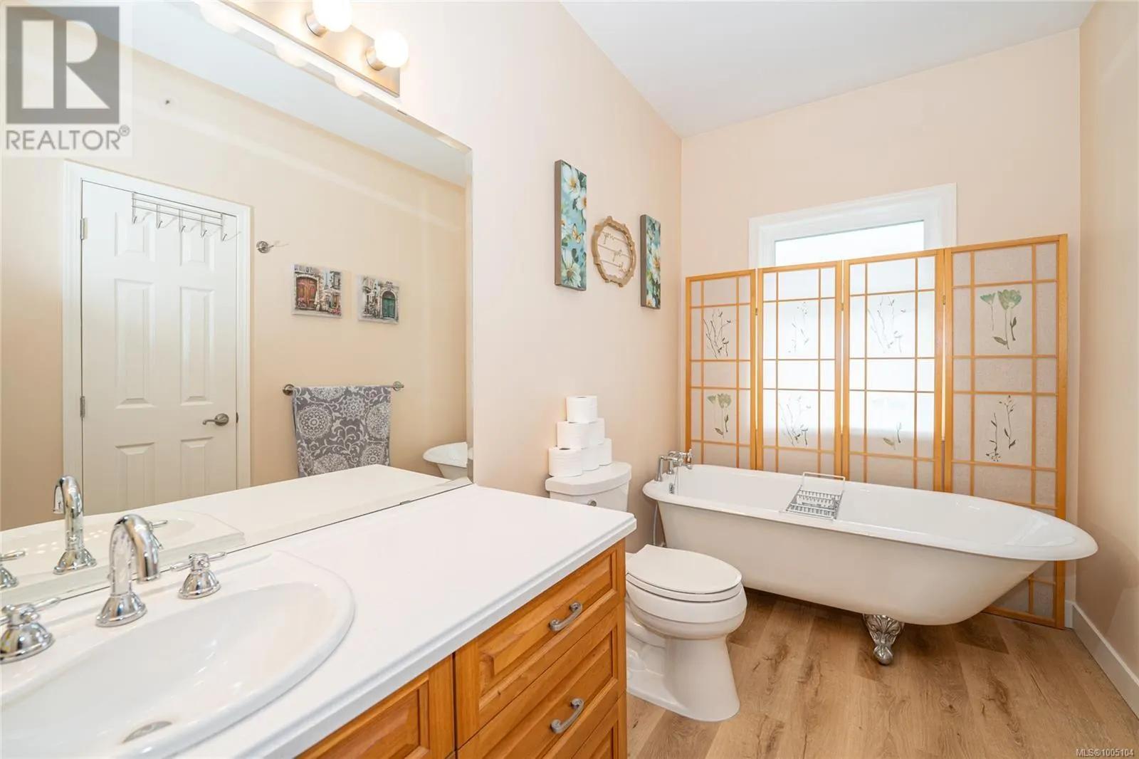 1185 Hutchinson Rd