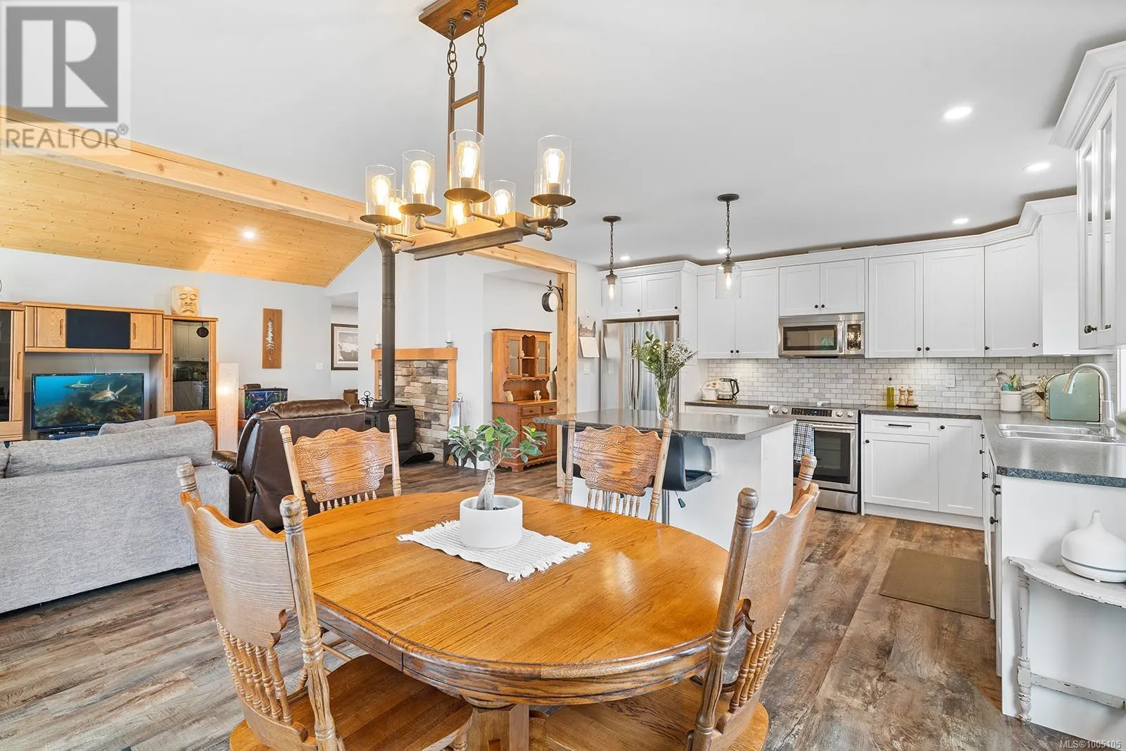 1065 Spider Lake Rd