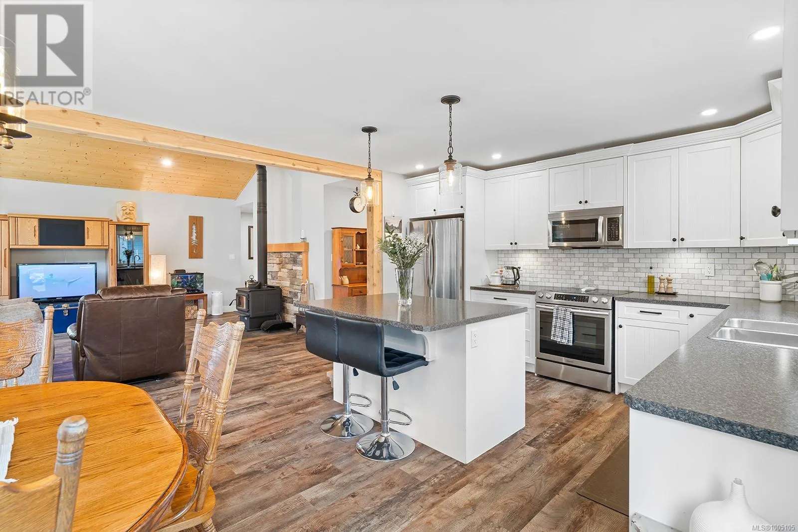 1065 Spider Lake Rd