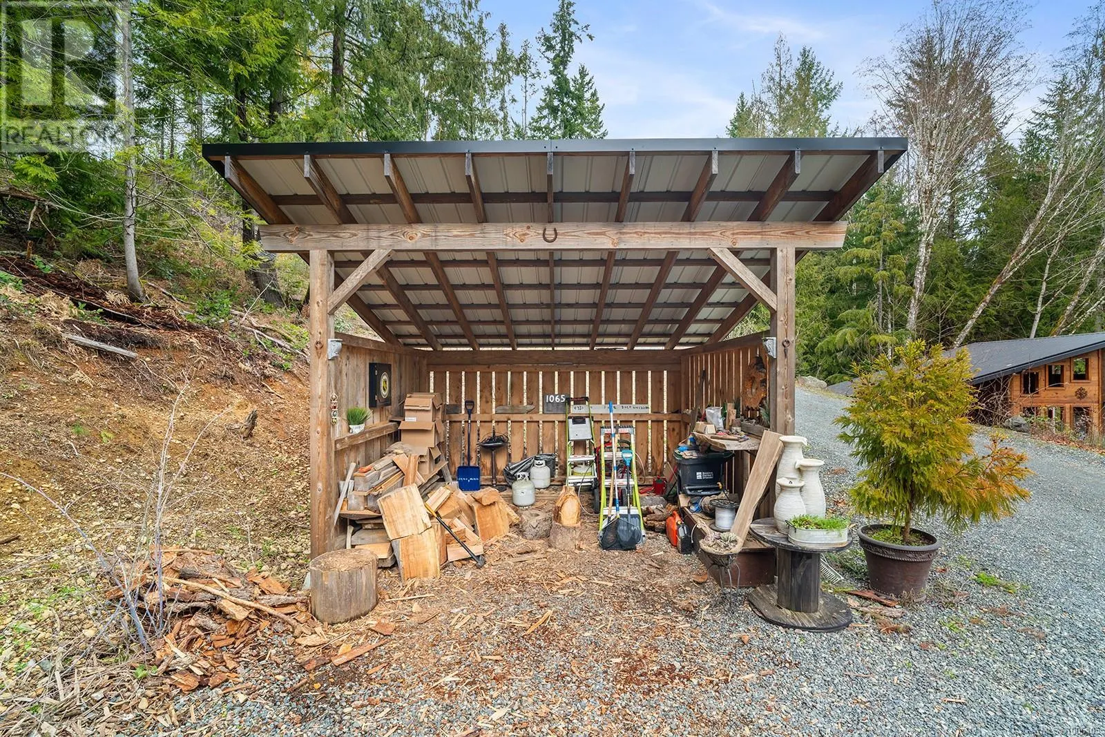 1065 Spider Lake Rd
