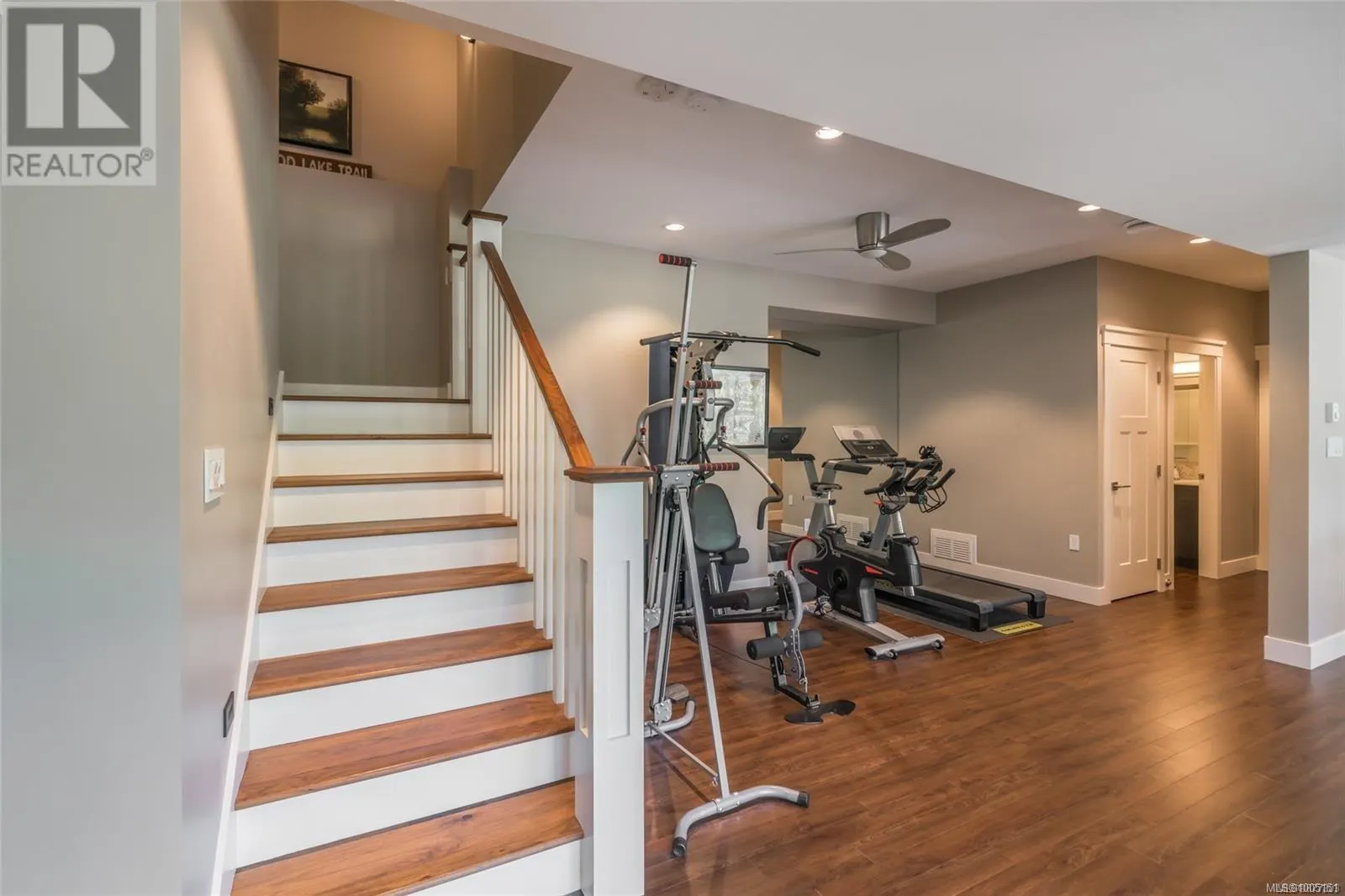 1432 Kaz Crt