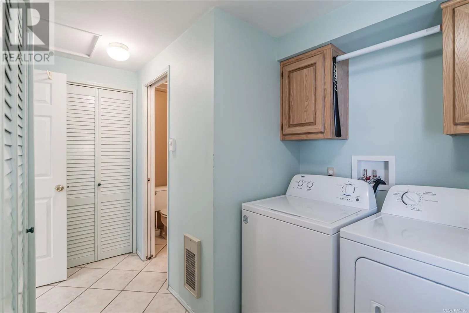 1122 Popham Rd