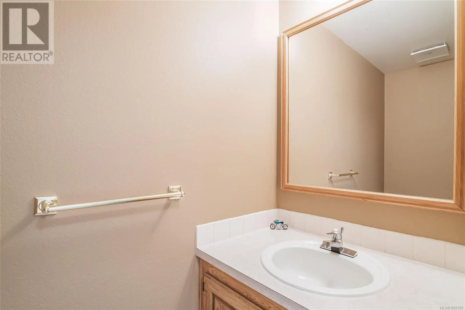 1122 Popham Rd