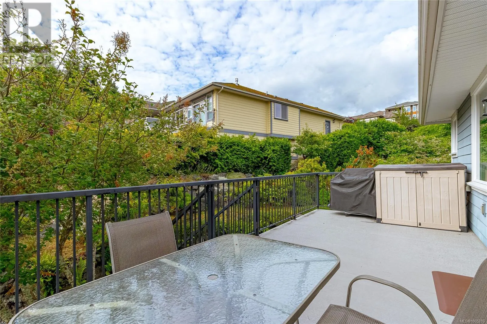 606 Stevens Pl