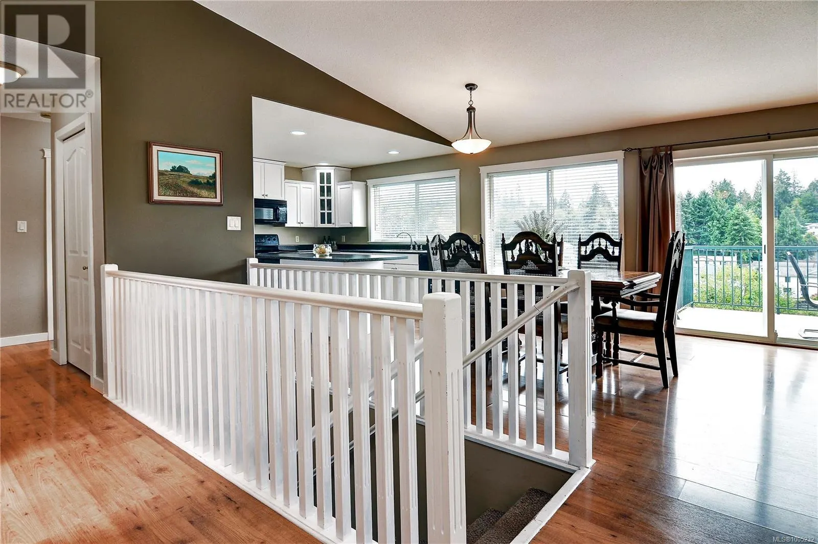 4837 Fairbrook Cres