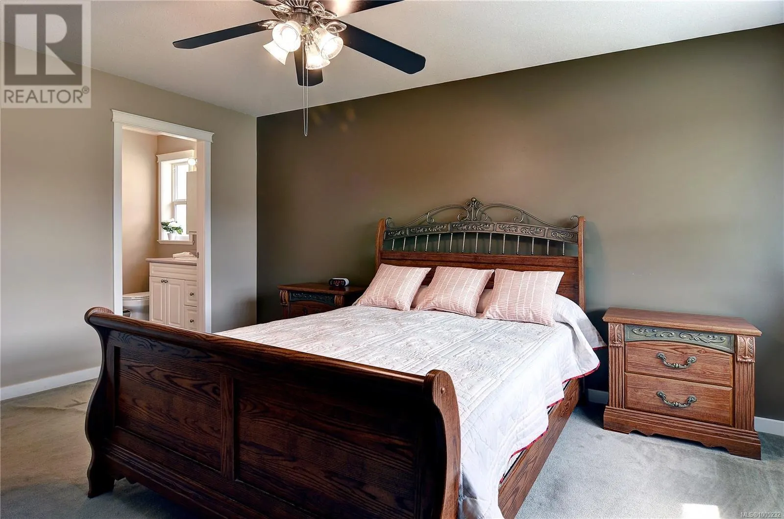 4837 Fairbrook Cres