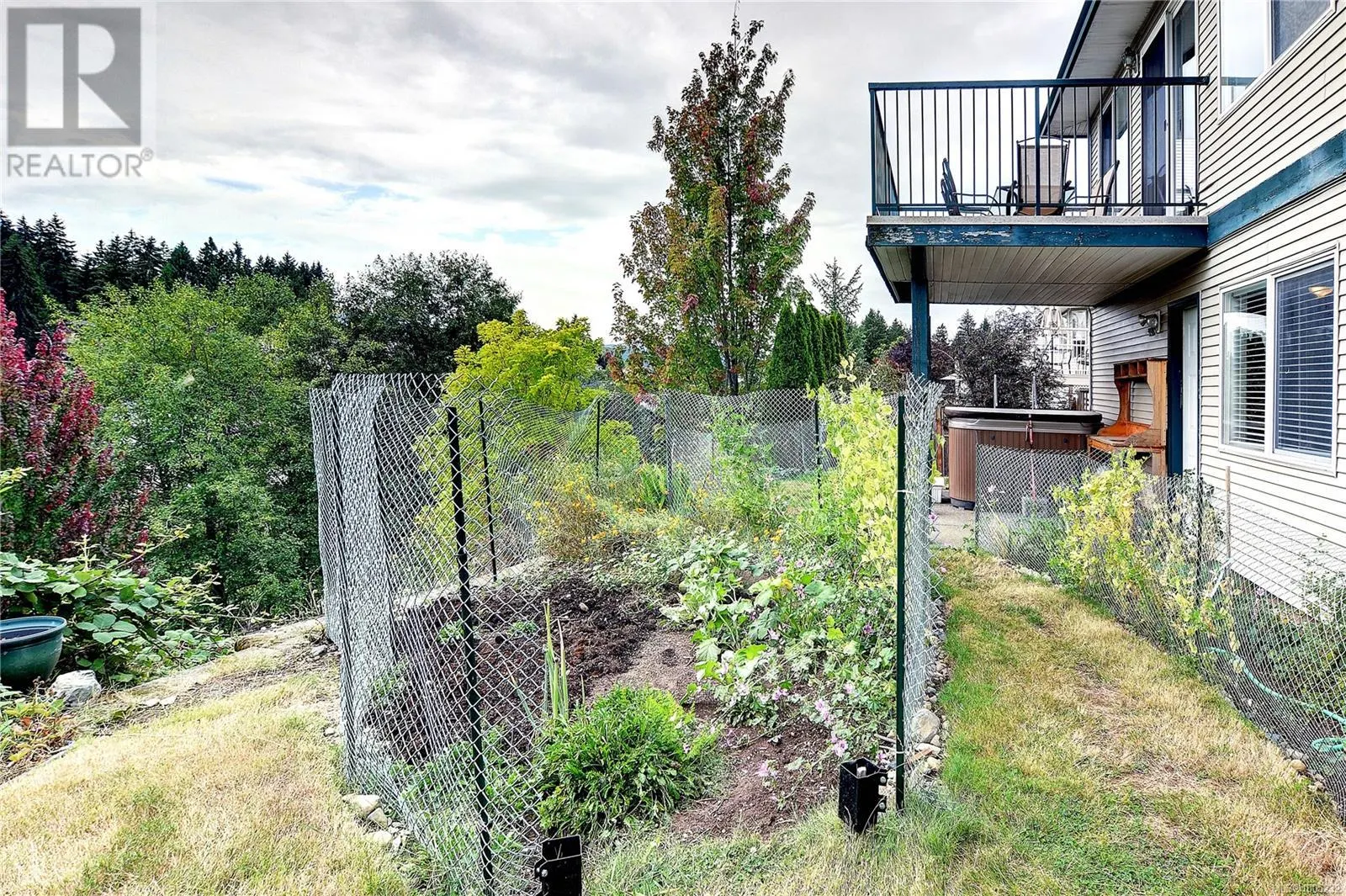 4837 Fairbrook Cres