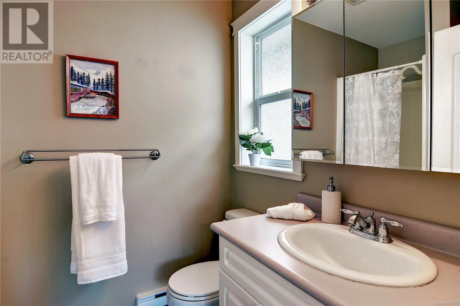 4837 Fairbrook Cres