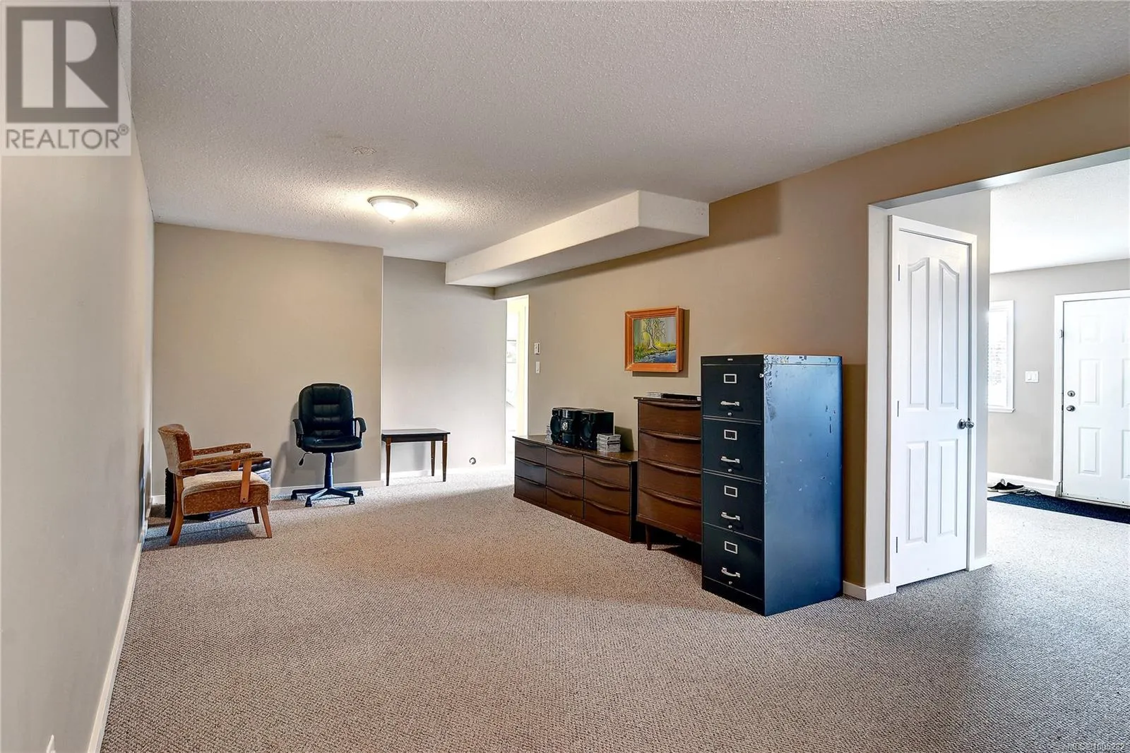 4837 Fairbrook Cres