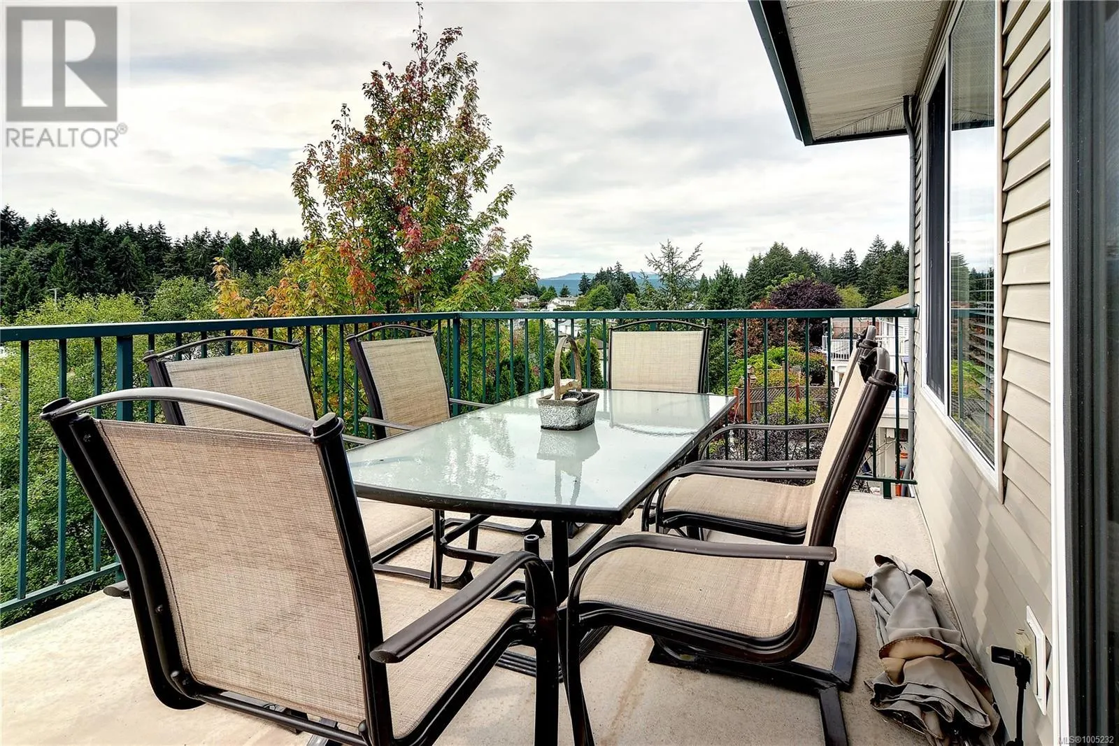 4837 Fairbrook Cres