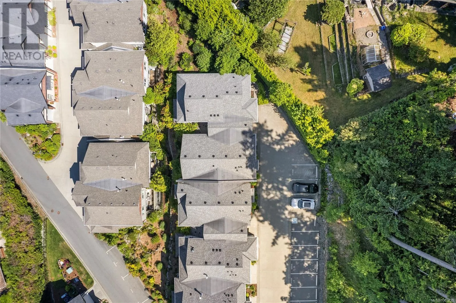 106 4745 Grandview Crt