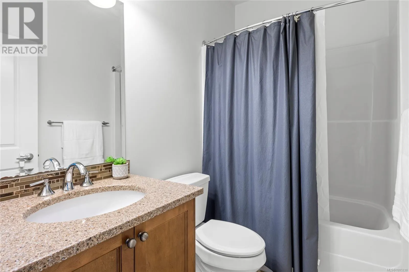 106 4745 Grandview Crt