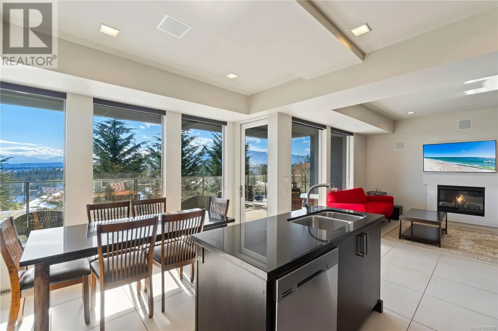 3716 Belaire Dr