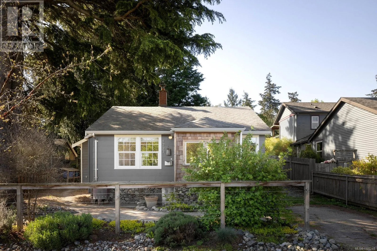 1227 Lockley Rd