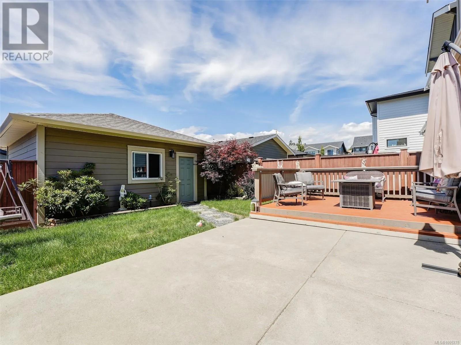 3380 Curlew St