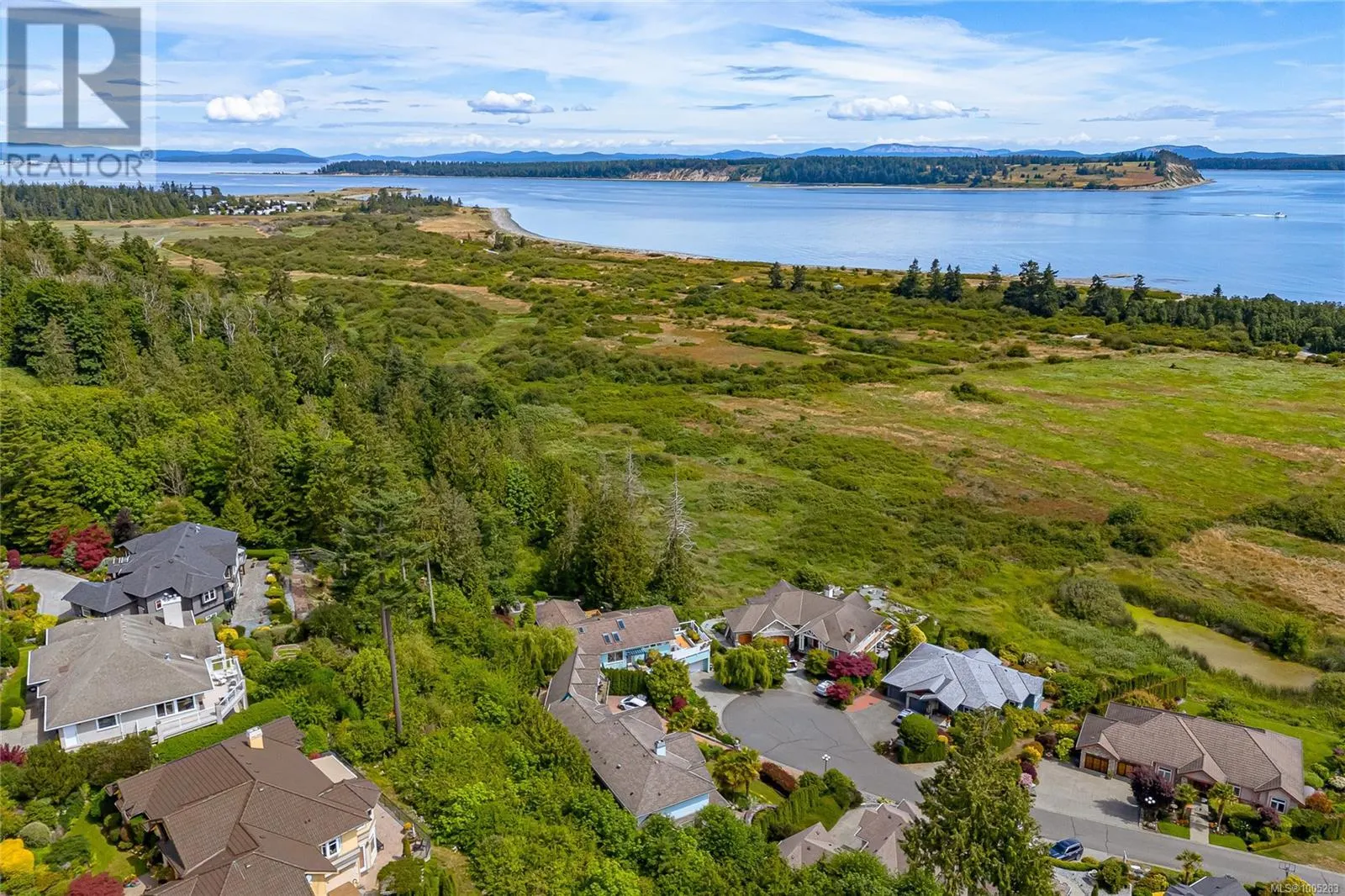 7014 Beach View Crt