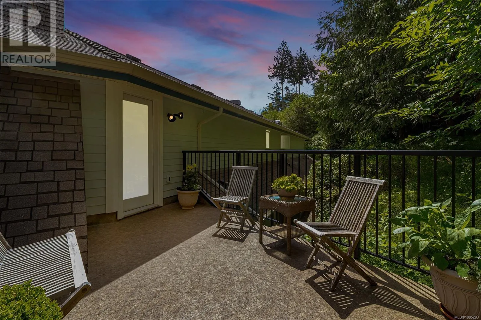 7014 Beach View Crt