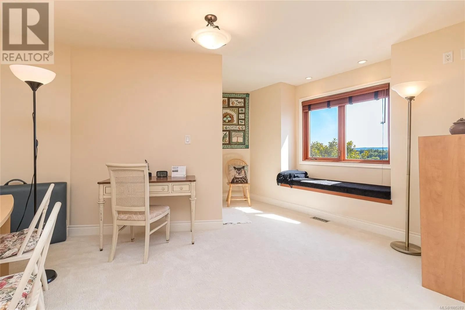 7014 Beach View Crt