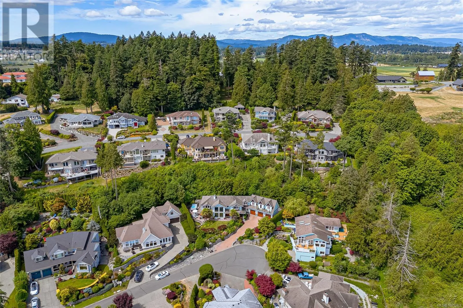 7014 Beach View Crt