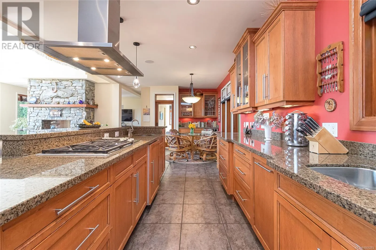 7014 Beach View Crt