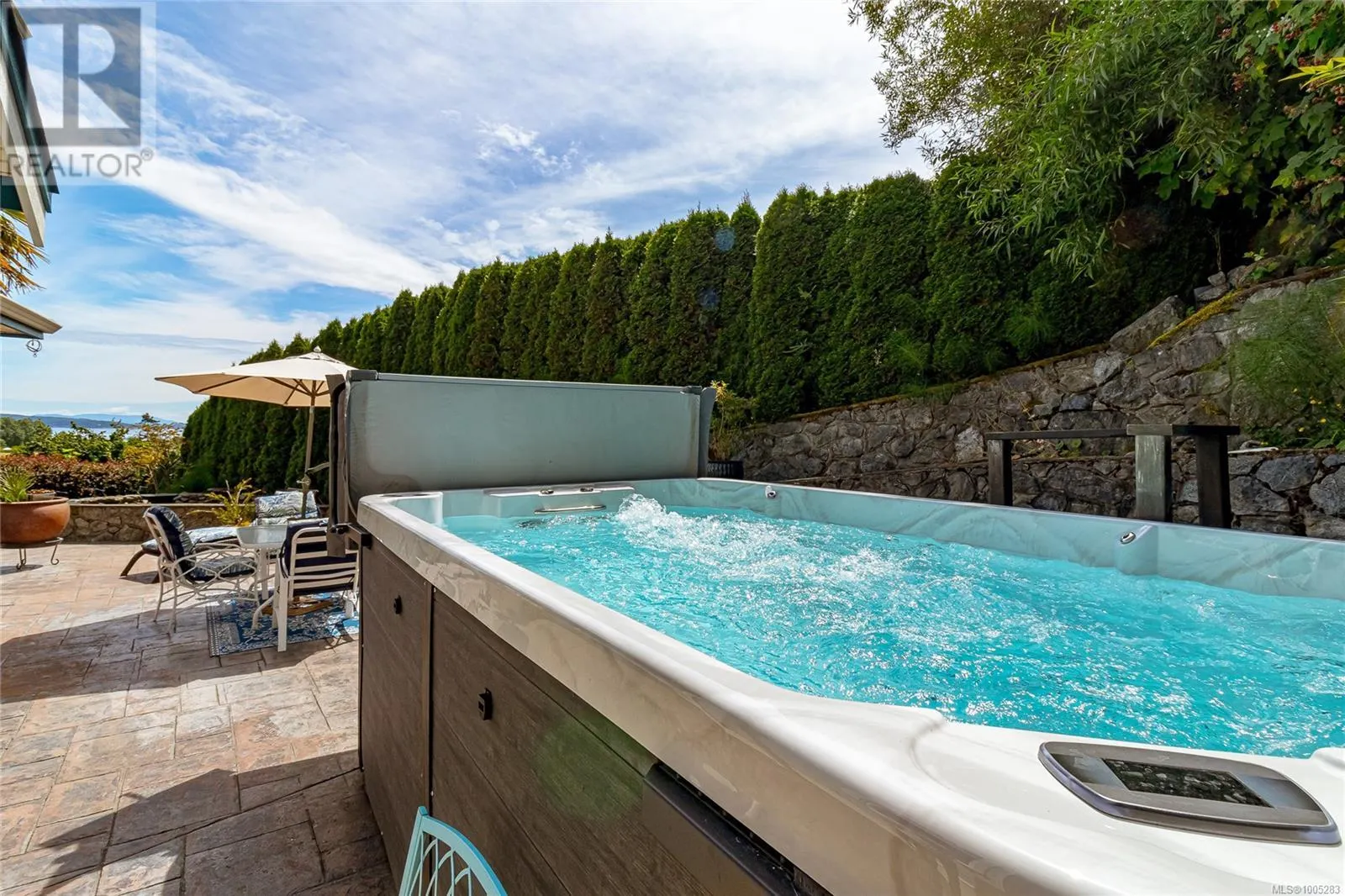 7014 Beach View Crt