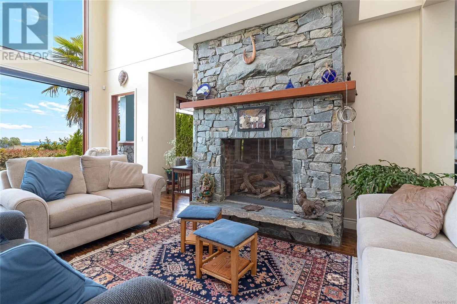 7014 Beach View Crt