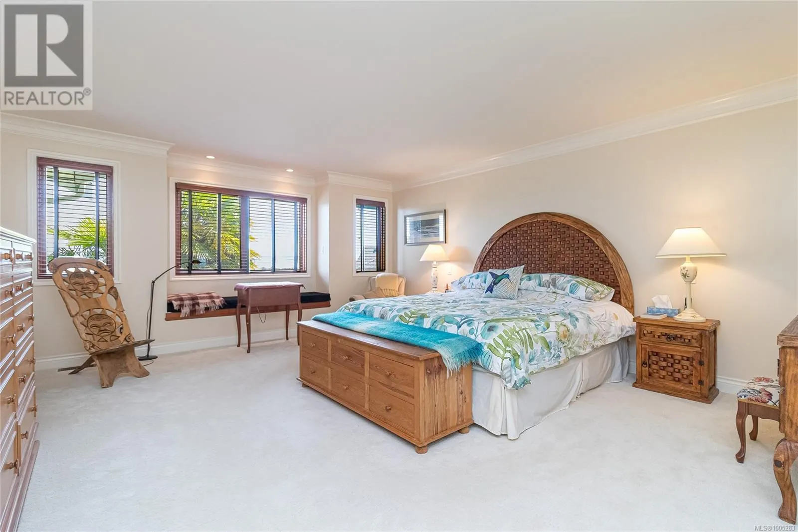 7014 Beach View Crt