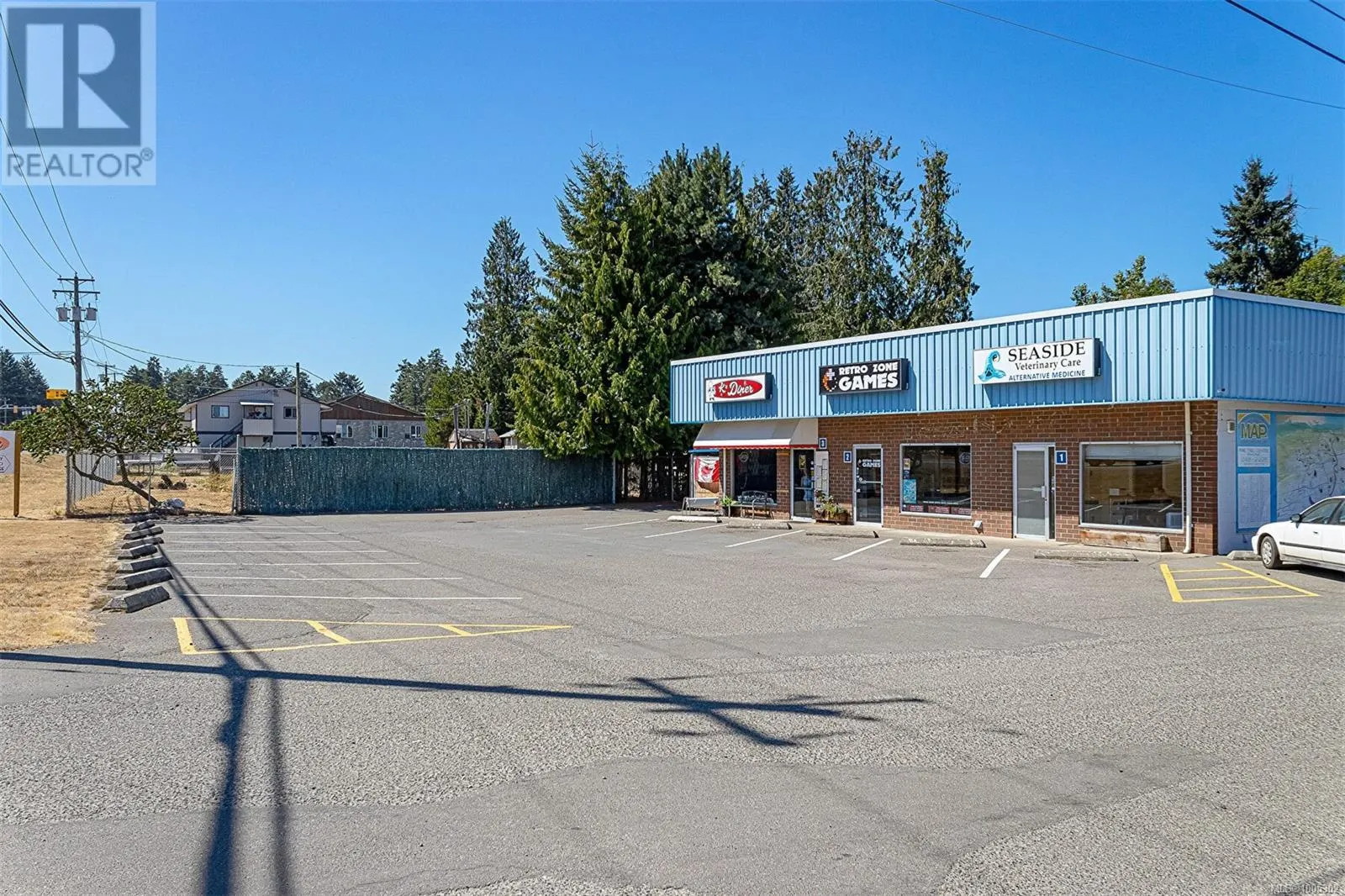 3 1343 Alberni Hwy