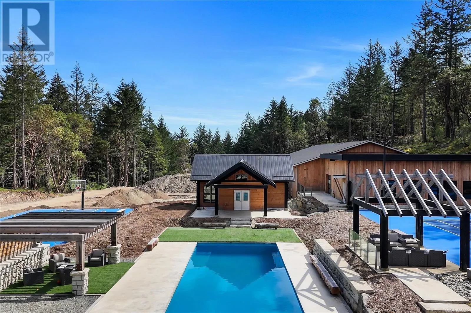 6707 Willis Point Rd