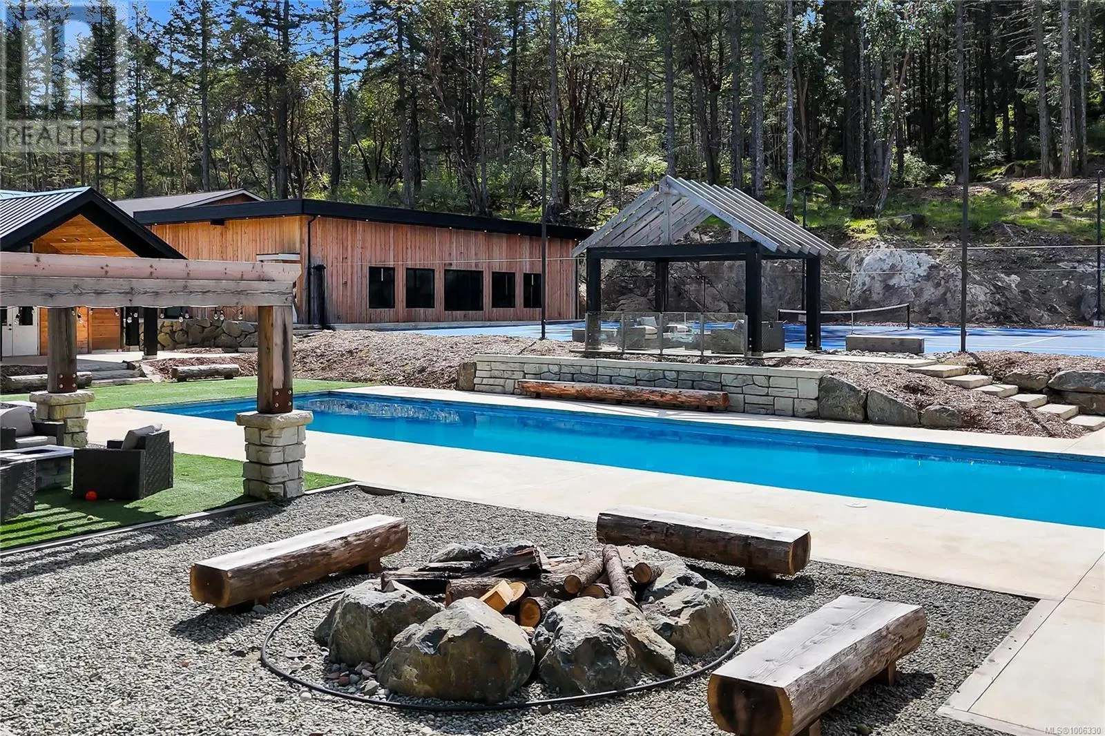 6707 Willis Point Rd