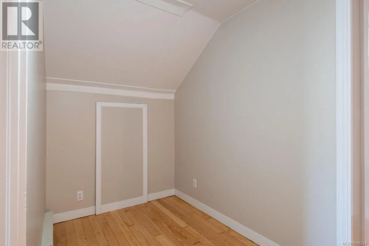 401 Hamilton Ave