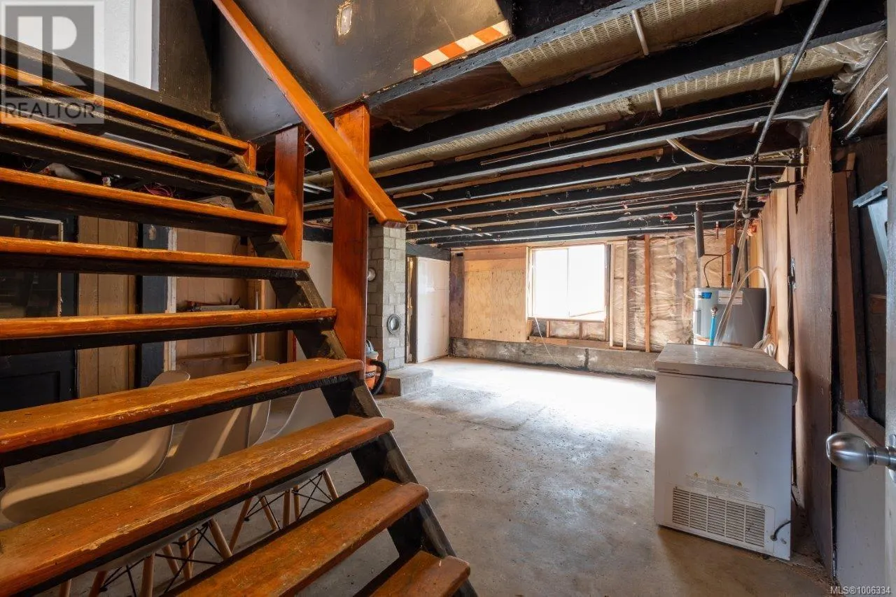 401 Hamilton Ave