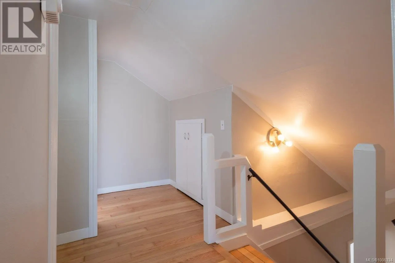 401 Hamilton Ave