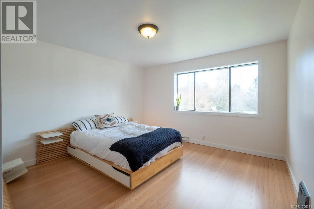 401 Hamilton Ave