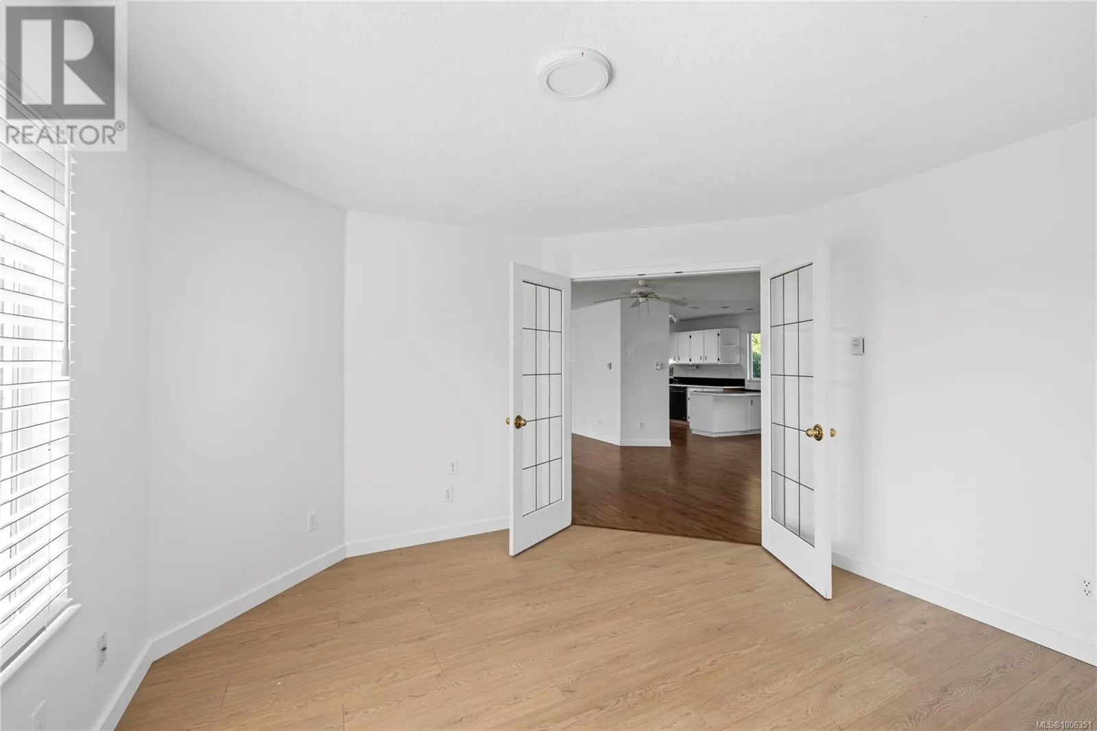 332 Moilliet St S
