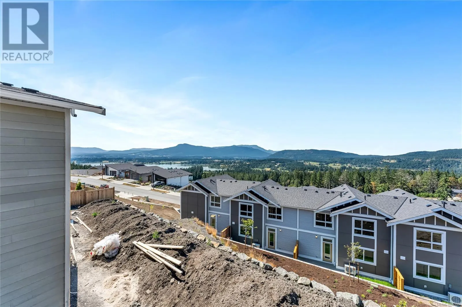 3199 Woodrush Dr