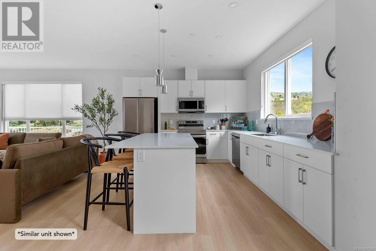 3 6258 Seablush Cres