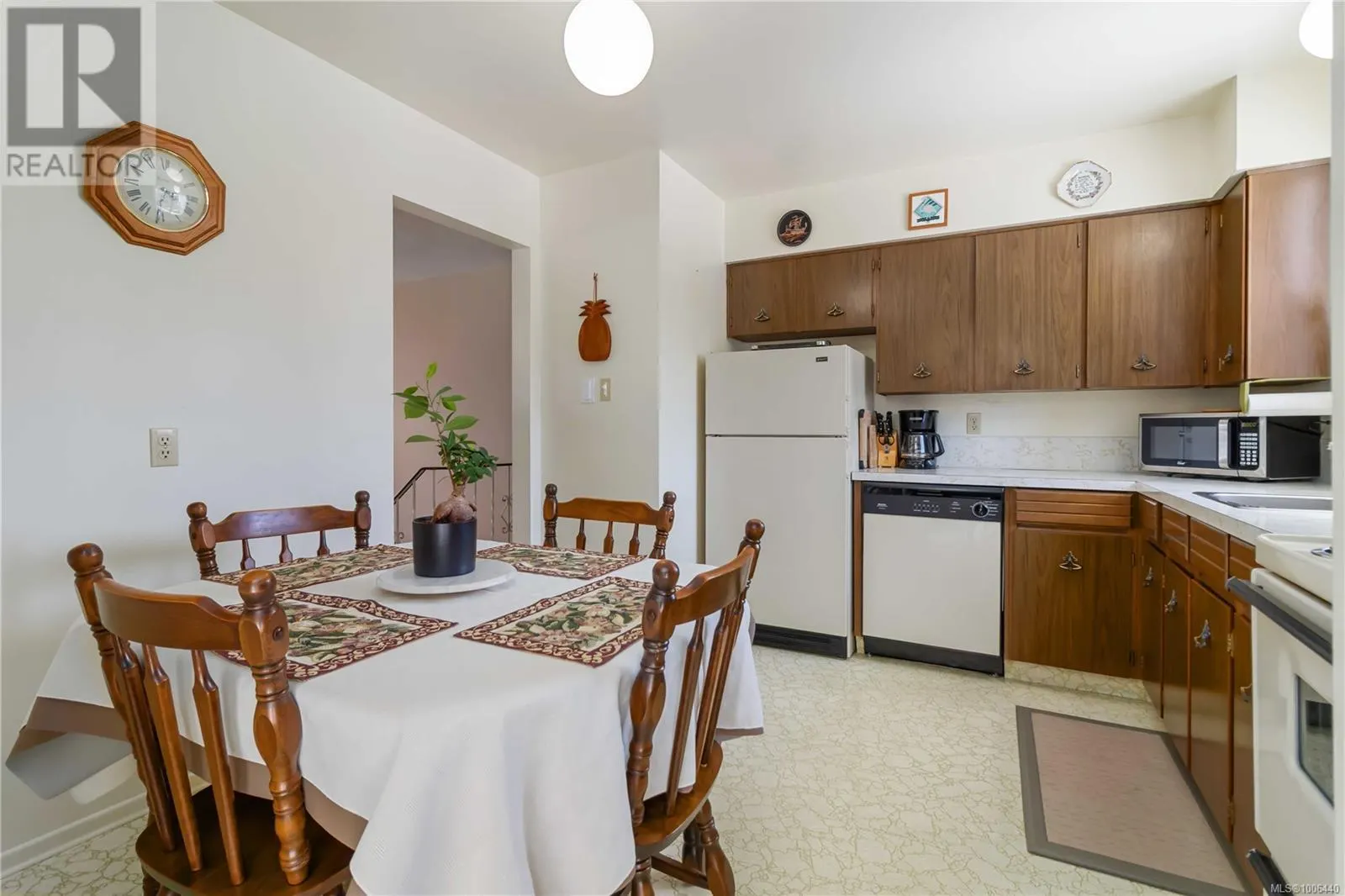 9924 Bessredge Pl