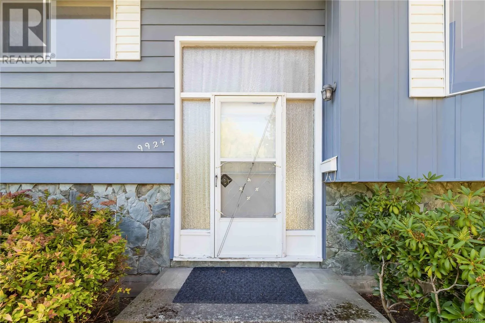 9924 Bessredge Pl