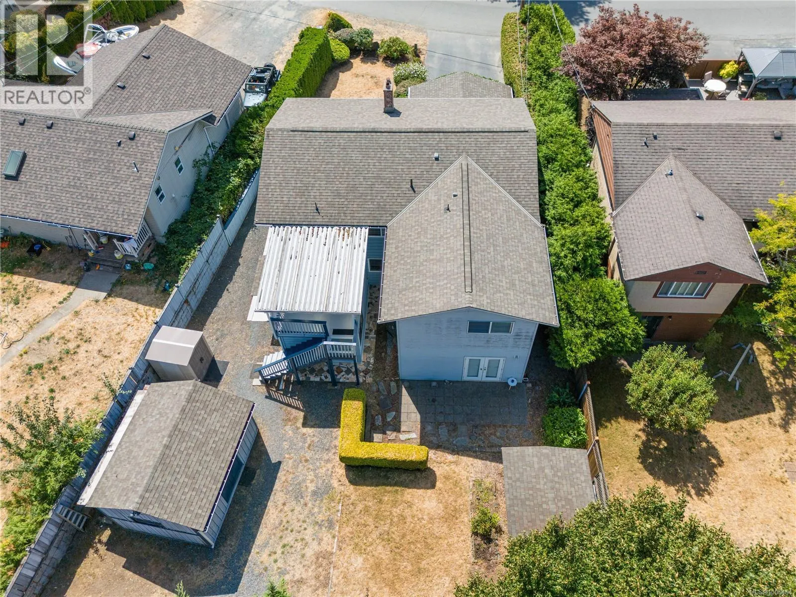 2132 Lark Cres