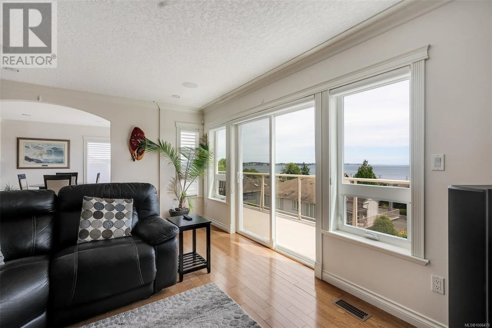3325 Aloha Ave