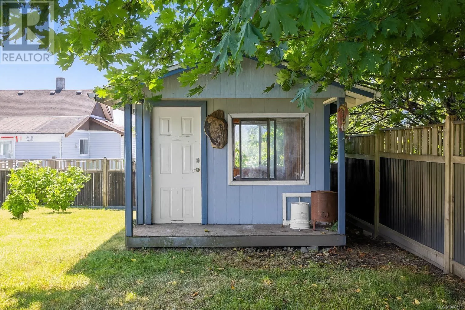 2188 Lark Cres