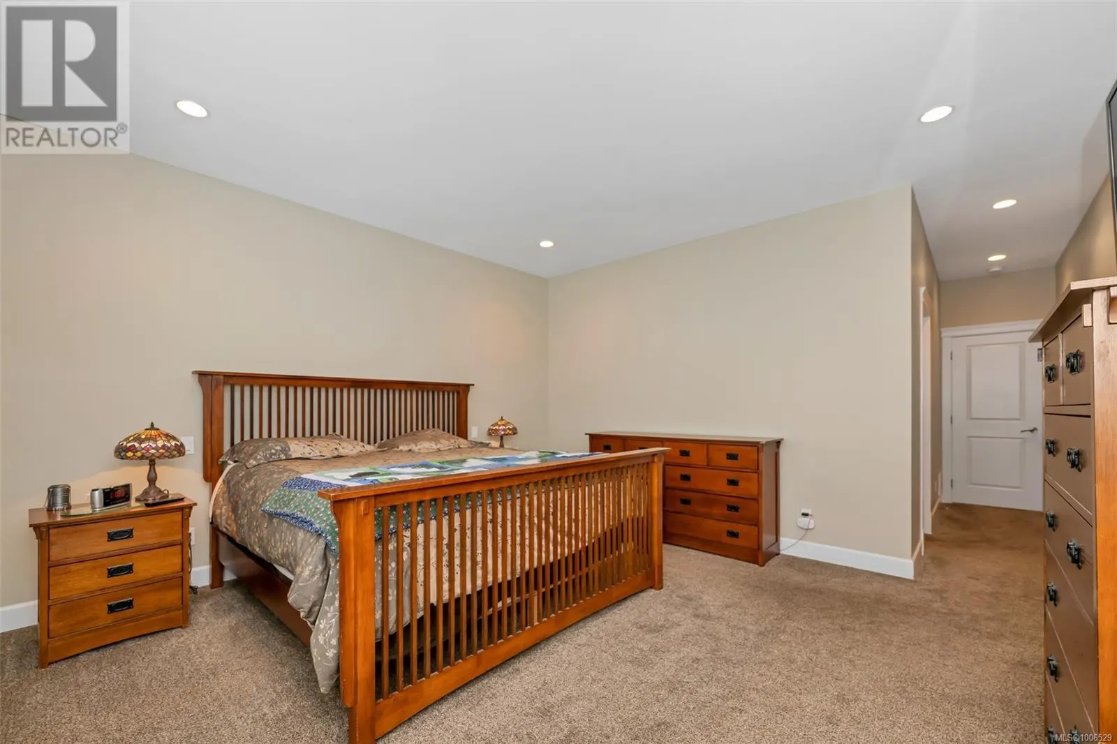 2175 Renfrew Rd
