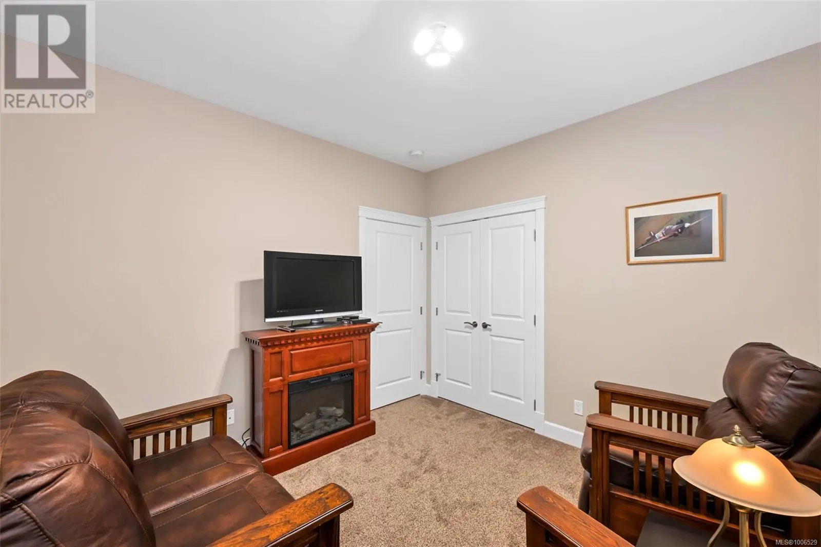 2175 Renfrew Rd